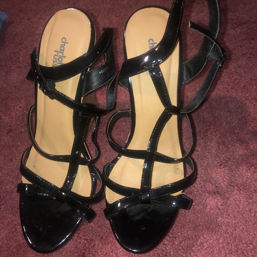 Black Wedges